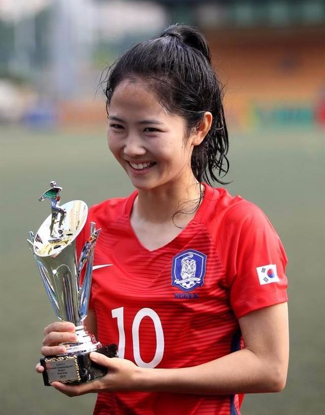 子弹与口红